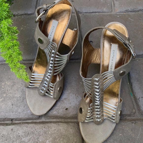 CYNTHIA VINCENT Heeled Sandal Silver & Khaki Color - Picture 1 of 8